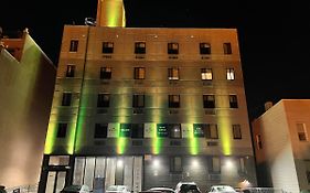 King Hotel Brooklyn Sunset Park  2*